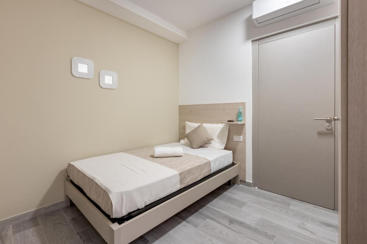 Deledda Home Cagliari Luaran gambar